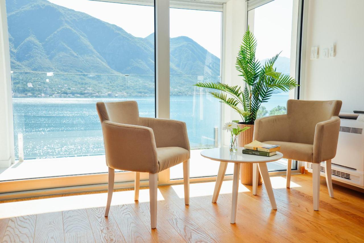Ily Apartment With Sea View Kotor Kültér fotó